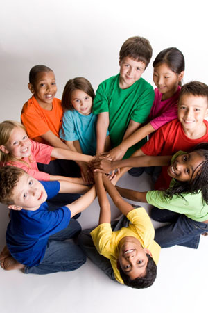 childre holding hands